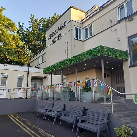 Otel Kings Park Glasgow