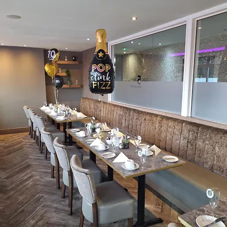 Otel Kings Park Glasgow