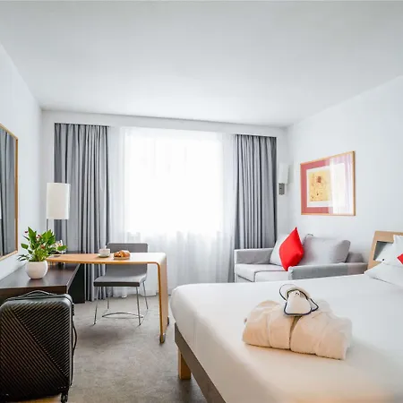 Novotel Centre Отель