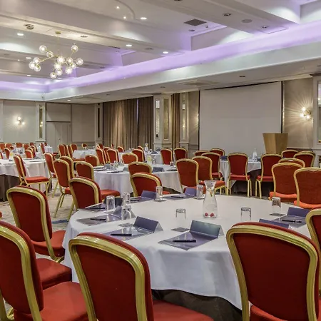 Grosvenor Hotel 4*