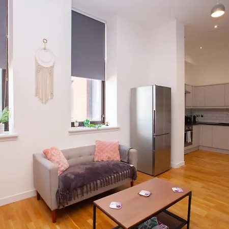 Stunning Centre Duplex Apartment