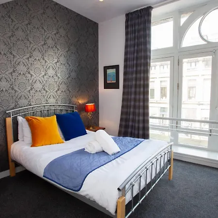 The Art Flat Glasgow