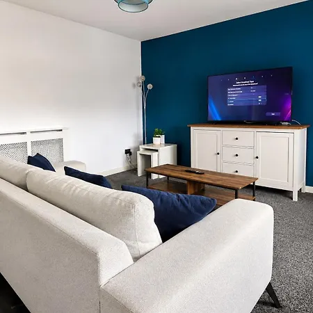 Apartment Modern 2br With 2 Bathrooms & Free Parking Glasgow