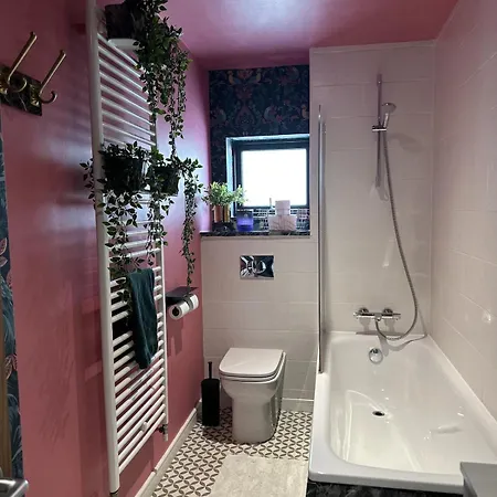 Accommodatie bij particulieren Private Bedroom & Bathroom With Amazing View In Quirky Townhouse