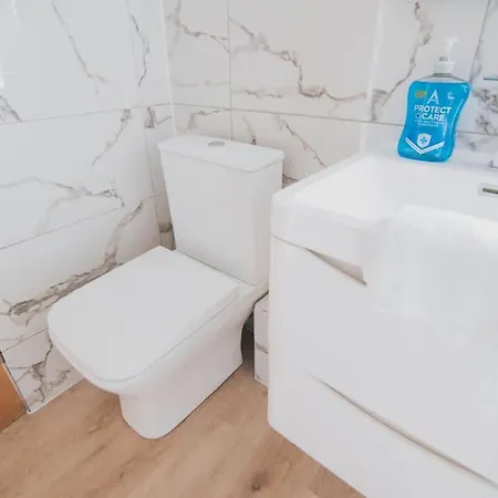 Stylish 3br Near Hampden No 29 With Free Parking 펜션 글라스고