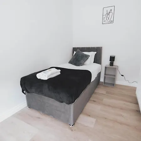 Stylish 3br Near Hampden No 29 With Free Parking 펜션 글라스고