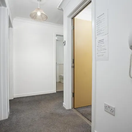 2br Flat Free Parking Near Hampden And O2 Academy
