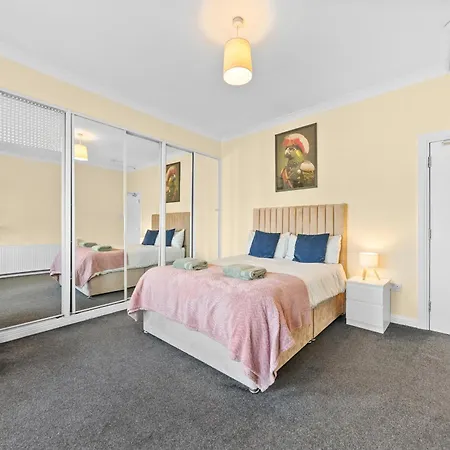 Appartement Group 3br Close To Hydro And Secc With Parking Glasgow