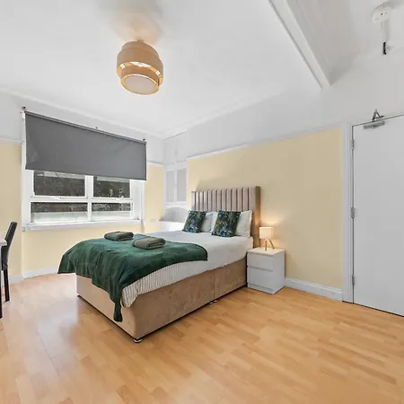 Appartement Group 3br Close To Hydro And Secc With Parking *