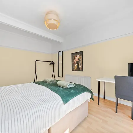 Appartement Group 3br Close To Hydro And Secc With Parking Glasgow