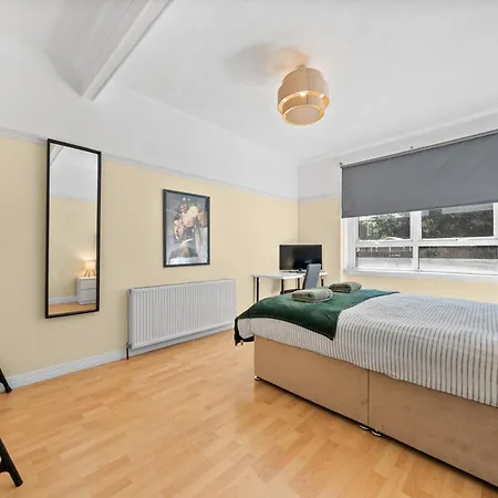 Group 3br Close To Hydro And Secc With Parking Appartement Glasgow