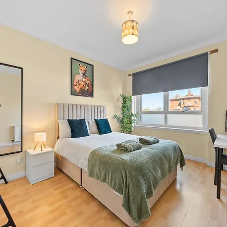 Group 3br Close To Hydro And Secc With Parking Appartement *