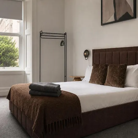 2br Flat West End Near Kelvingrove And Centre * غلاسغو