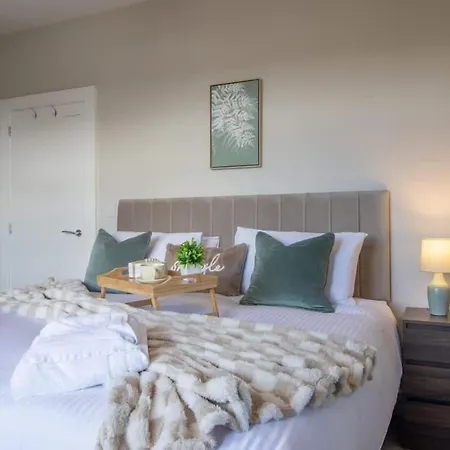 Pinkerton House - 3 Bed Rutherglen Glasgow