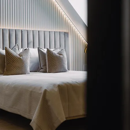 Jw Auckland Villa