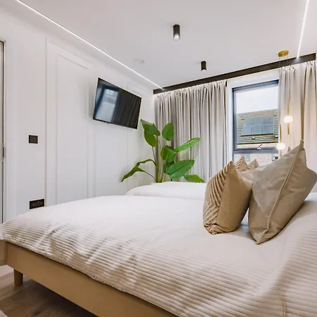 Villa Jw Auckland Glasgow