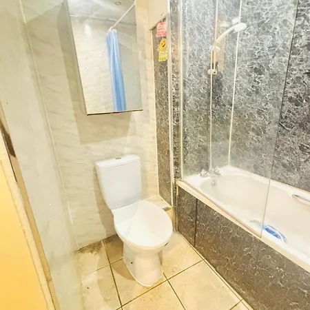 Vintage Thistle House 3*