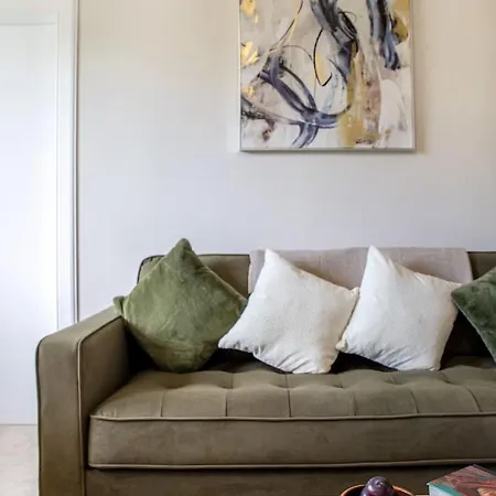 Comfortable 3-bed Home, Glasgow