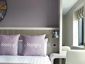 Hotell Village Glasgow