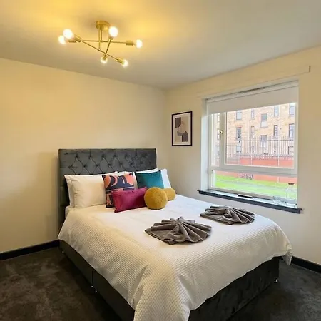Apartamento 3br, 5 Beds, Free Parking - Long Term *