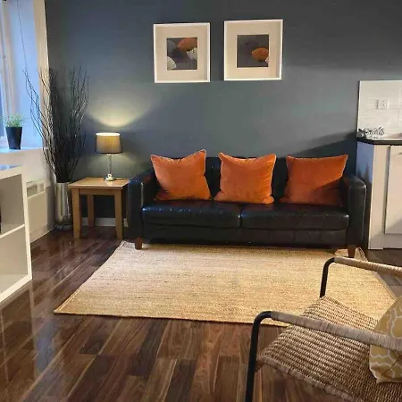 Loft Style In Prime Centre Glasgow