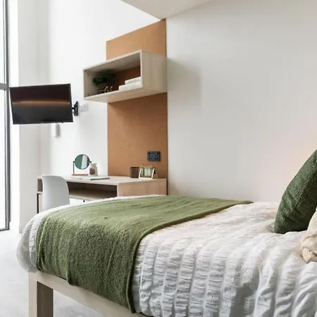 Appartamento Martha Street In Near Queen Street Level Station *