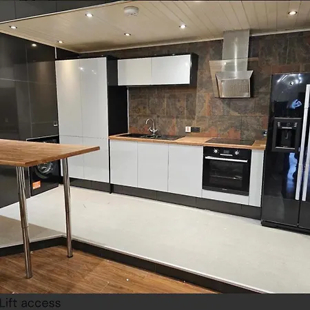 Centre Penthouse *
