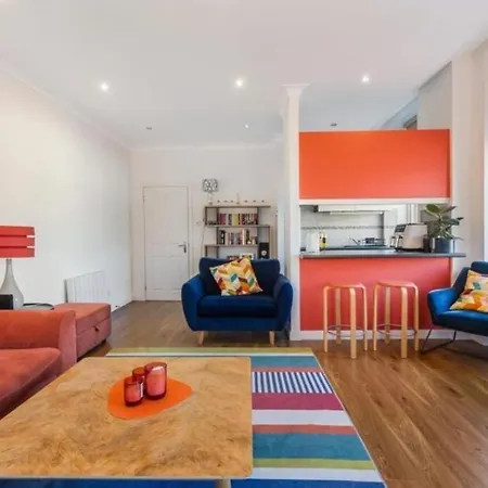 Blackfriars Cosy Retreat