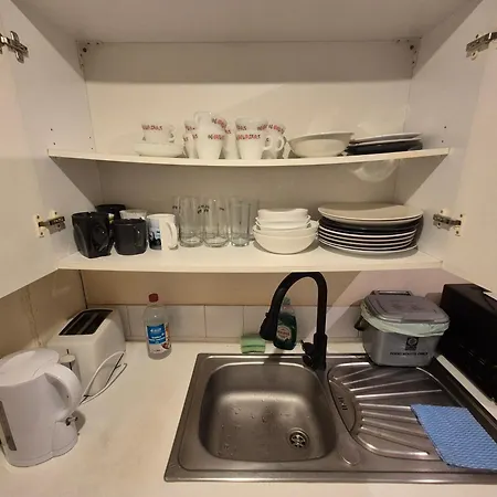 Warm & Welcoming 2-bed Flat With Free Parking Διαμέρισμα *