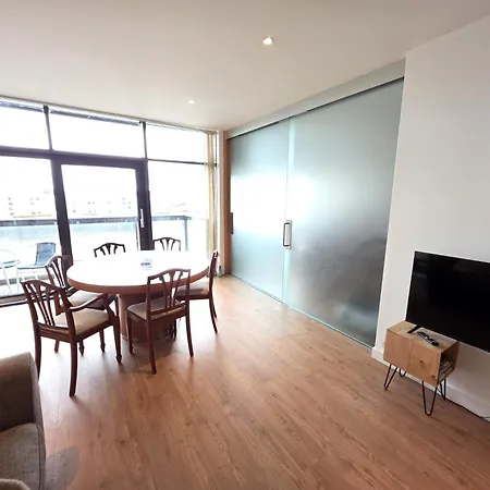 Glasgow City Apartment