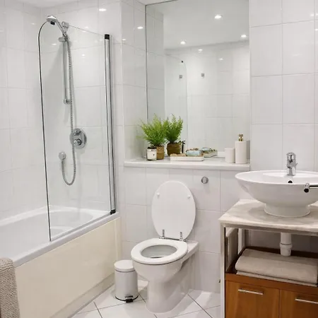 Luxury Historic City-centre Flat & Free Parking * Glasgow