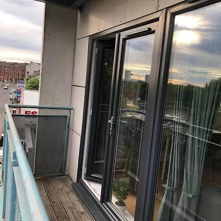 Bright And Modern West End With Free Parking * Glasgow