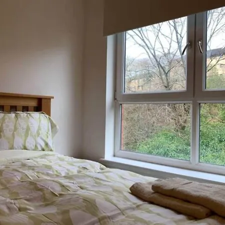 Bright And Modern West End With Free Parking Apartamento *