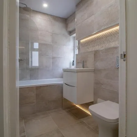 아파트 Luxury Montford