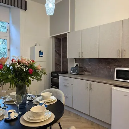 아파트 Modern West End Apartment, Glasgow.