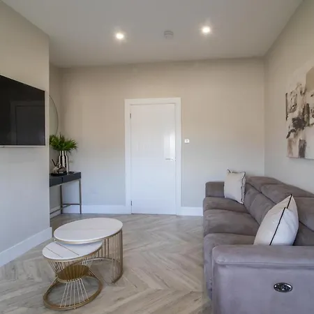 Luxury Montford