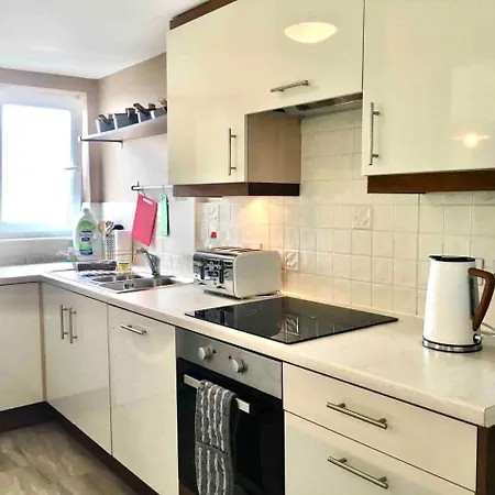 Bright And Modern West End With Free Parking Apartamento *