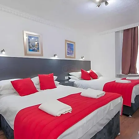 Hotell Charing Cross 3*