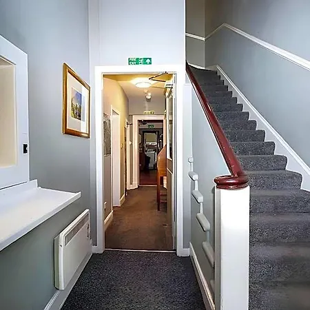 Hotell Charing Cross 3*