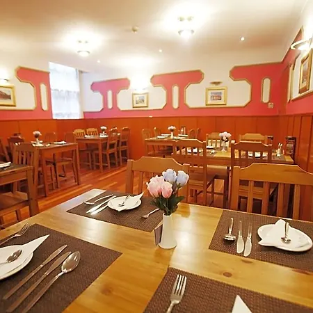Charing Cross 3* Glasgow