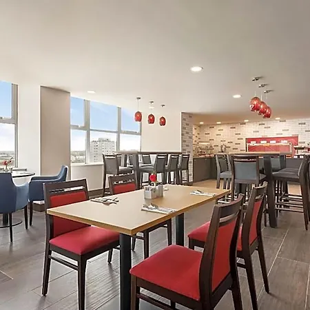 Hotel Ramada By Wyndham East Kilbride