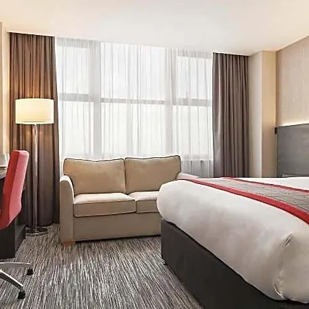 Ramada By Wyndham East Kilbride 3*
