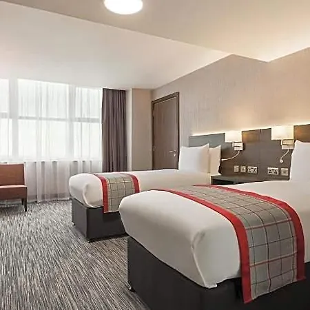 Ramada By Wyndham East Kilbride Hotel