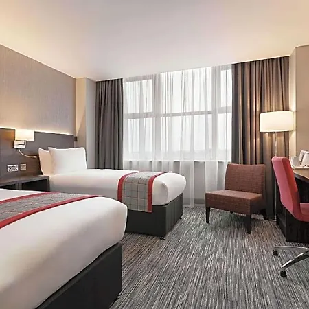 Ramada By Wyndham East Kilbride Hotel