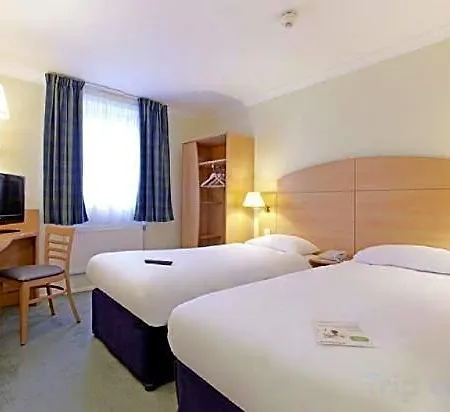 Hotel Campanile Secc Hydro 3*