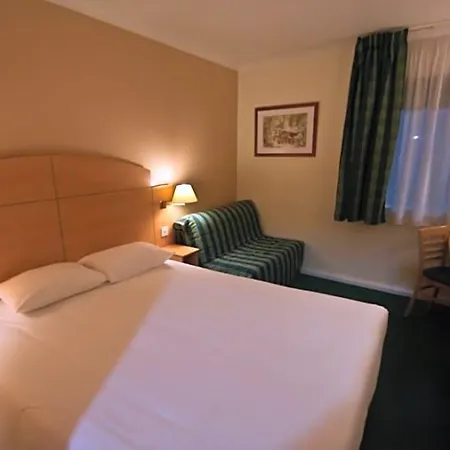 Hotel Campanile Secc Hydro 3*