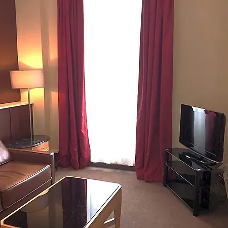 Hotel Millennium