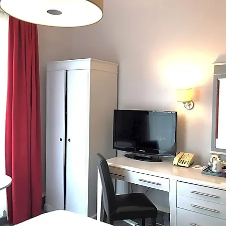 Hotel Millennium