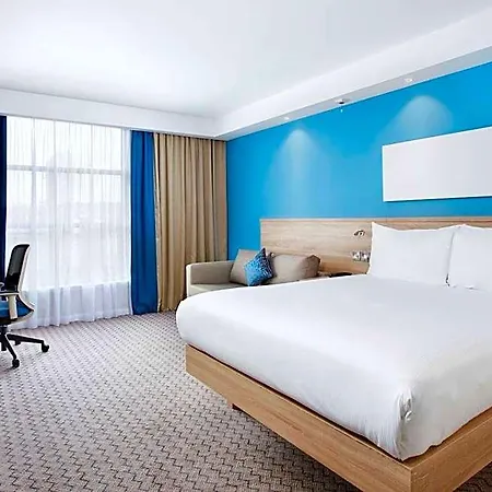 Hampton By Hilton 3*