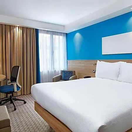 Hampton By Hilton Hotell